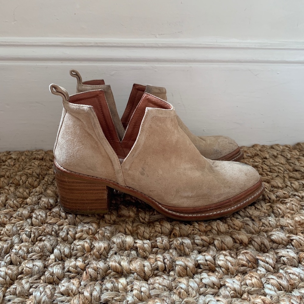 Jeffrey Campbell Fontana bootie